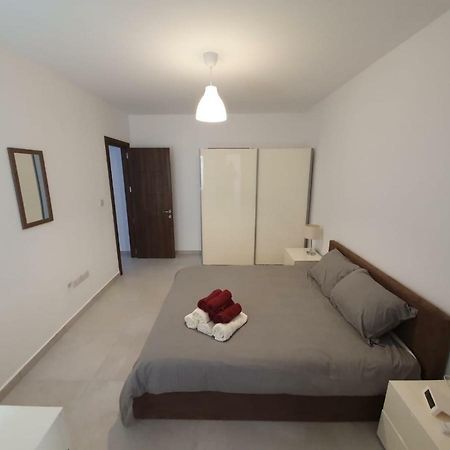 Qawra Modern 1 Bedroom Penthouse San Pawl il-Baħar Zewnętrze zdjęcie