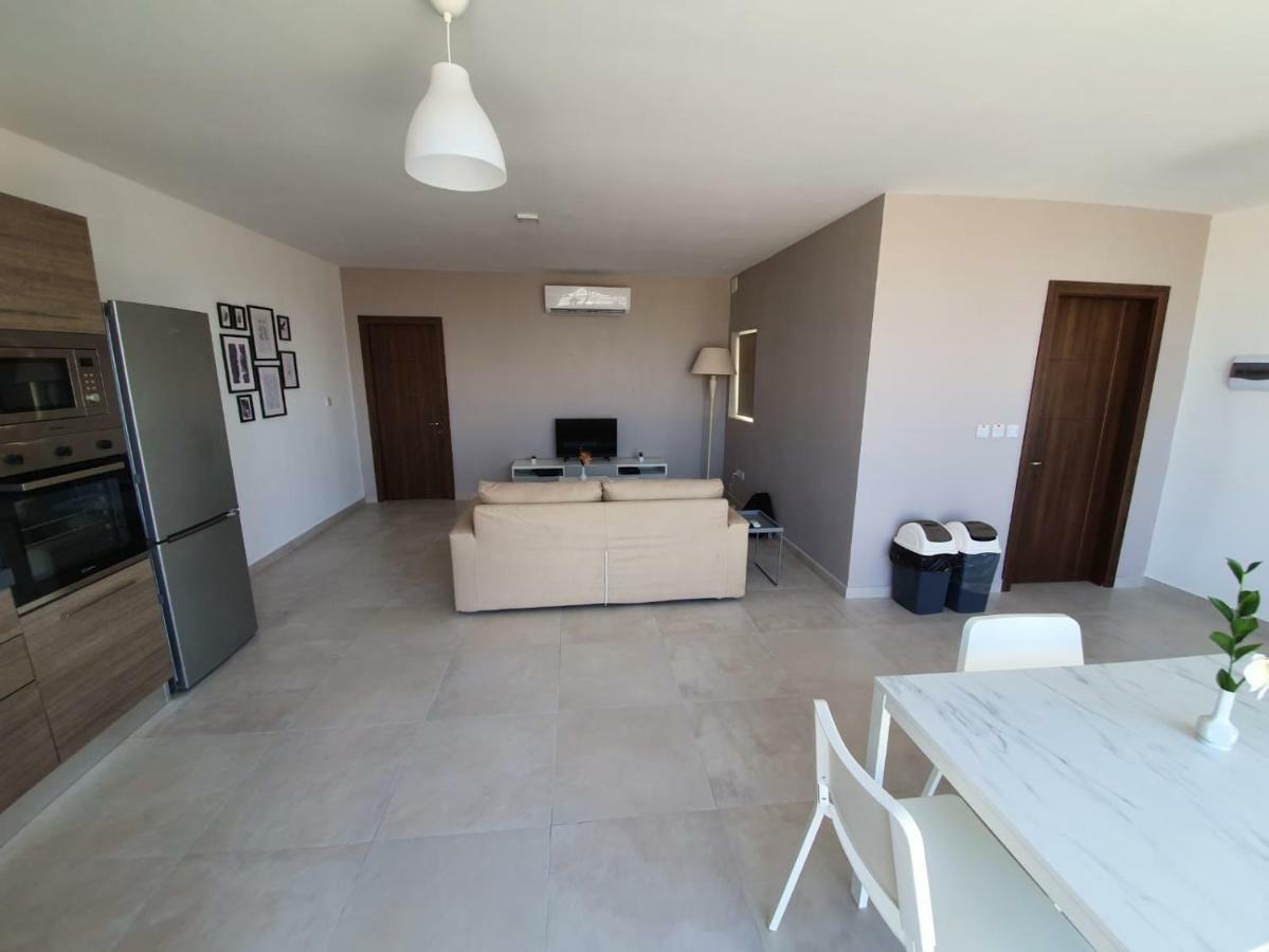 Qawra Modern 1 Bedroom Penthouse San Pawl il-Baħar Zewnętrze zdjęcie