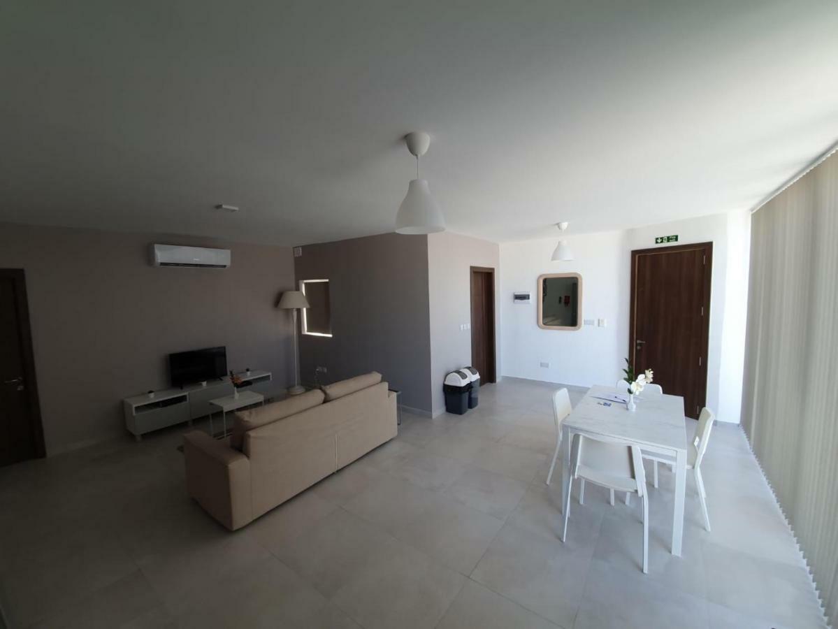 Qawra Modern 1 Bedroom Penthouse San Pawl il-Baħar Zewnętrze zdjęcie